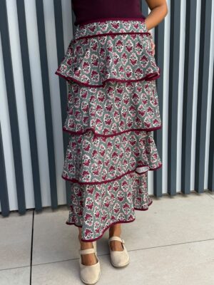 Falda volantes flores