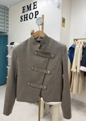 Chaqueta cuadros botones plateados