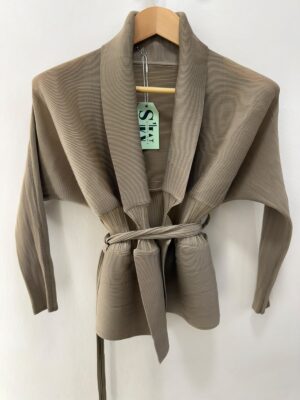 Chaqueta gasa cinturon