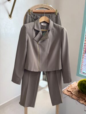 Conjunto chaqueta cremallera