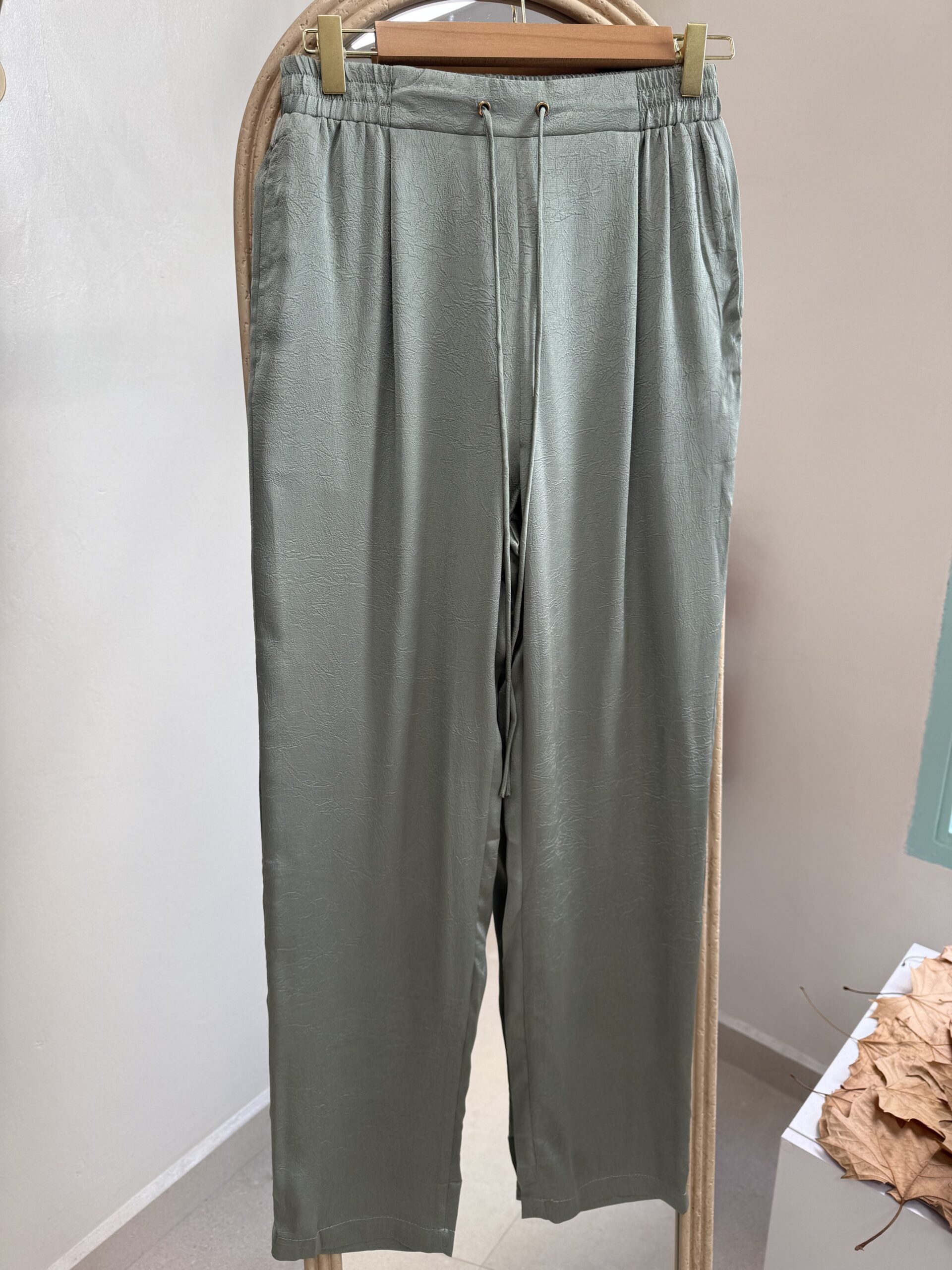 Pantalón suelto
