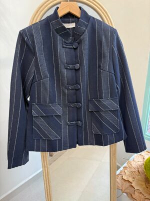 Chaqueta rayas abotonada