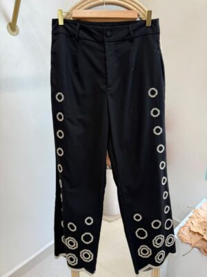 Pantalón aros bordados